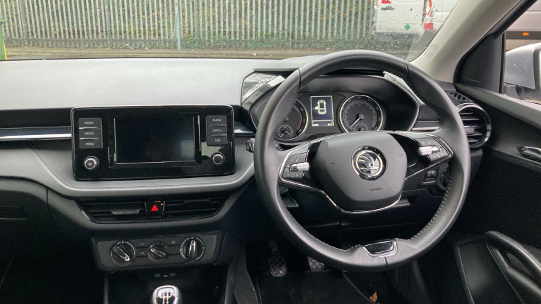 Skoda Fabia 1.0 MPI 80 SE Comfort 5dr Petrol Hatchback